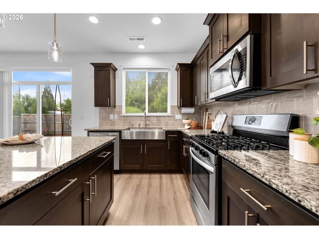 1806 Ne 11TH Ave, Battle Ground, WA 98604