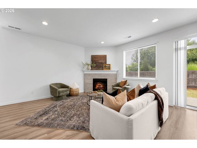 1806 Ne 11TH Ave, Battle Ground, WA 98604