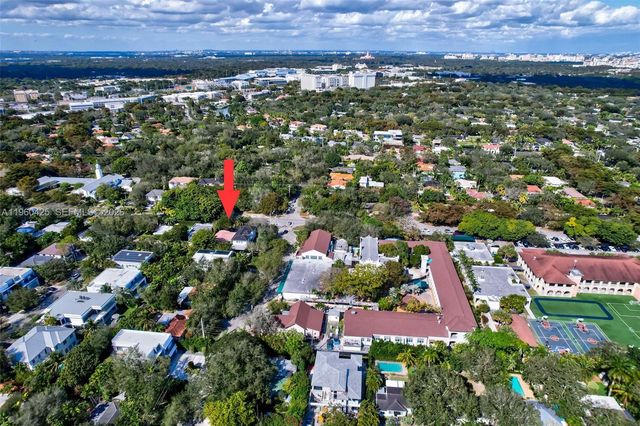 5210 SW 72nd St, Miami, FL 33155