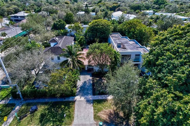 5210 SW 72nd St, Miami, FL 33155