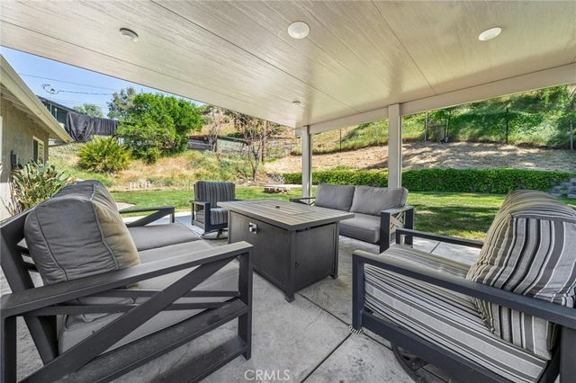 27920 Camp Plenty Road, Canyon Country, CA 91351