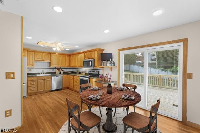 14 Eugene Rd, Hopatcong Boro, NJ 07843