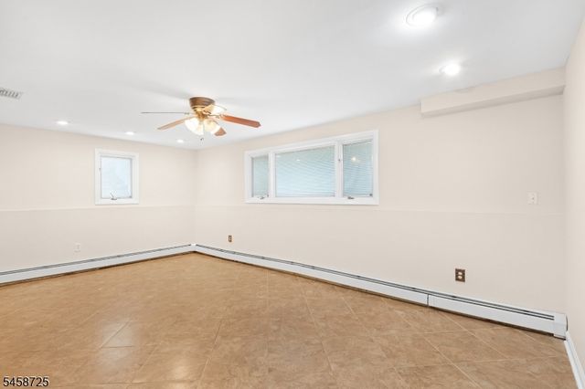 14 Eugene Rd, Hopatcong Boro, NJ 07843