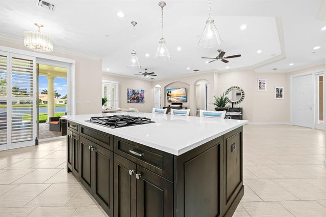 111 Tresana Boulevard 27, Jupiter, FL 33478