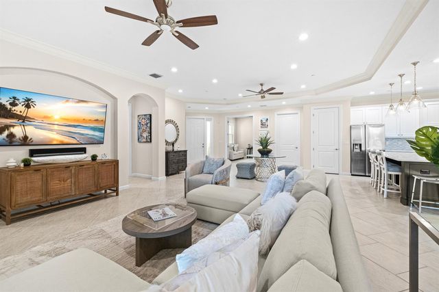 111 Tresana Boulevard 27, Jupiter, FL 33478
