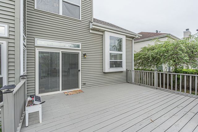 2324 Tracy Lane, Algonquin, IL 60102