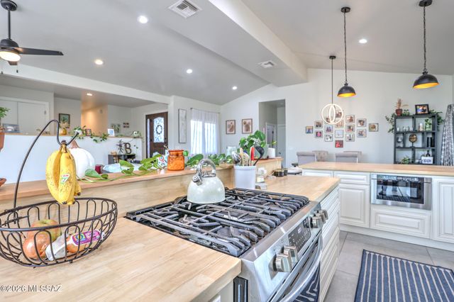 1010 W San Miguel Circle, Tucson, AZ 85704