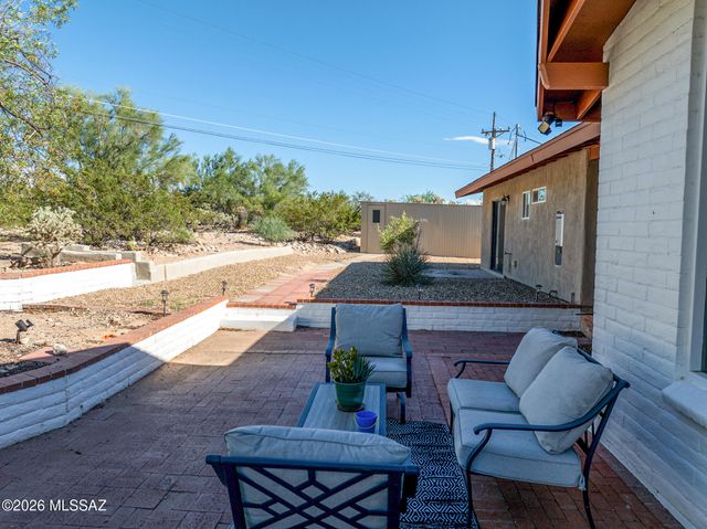 1010 W San Miguel Circle, Tucson, AZ 85704