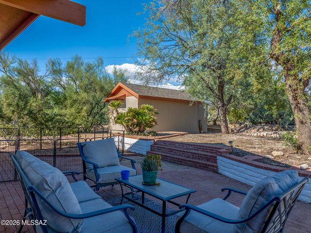 1010 W San Miguel Circle, Tucson, AZ 85704