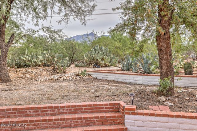 1010 W San Miguel Circle, Tucson, AZ 85704