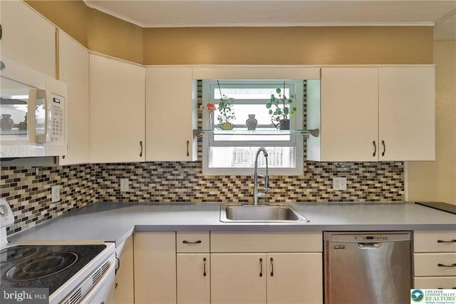 2840 W SOUTH ST, Allentown, PA 18103