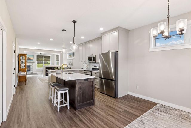 1430 Anchor Avenue, River Falls, WI 54022