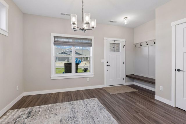 1430 Anchor Avenue, River Falls, WI 54022