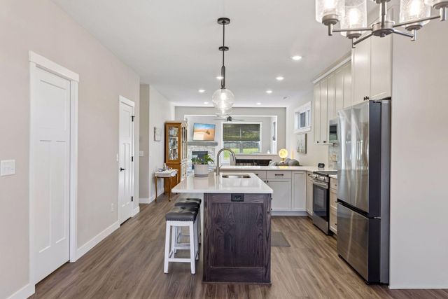 1430 Anchor Avenue, River Falls, WI 54022