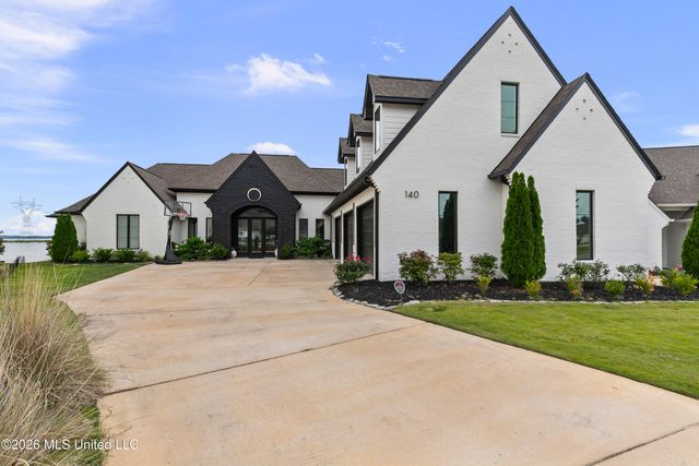 140 Herons Bay Circle, Madison, MS 39110