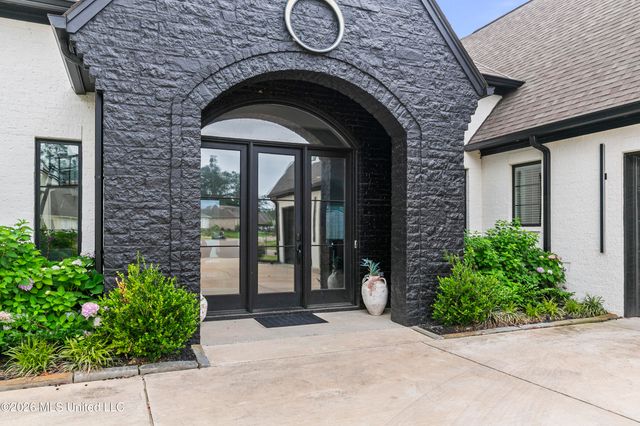 140 Herons Bay Circle, Madison, MS 39110