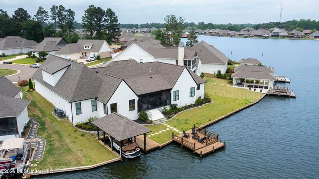 140 Herons Bay Circle, Madison, MS 39110