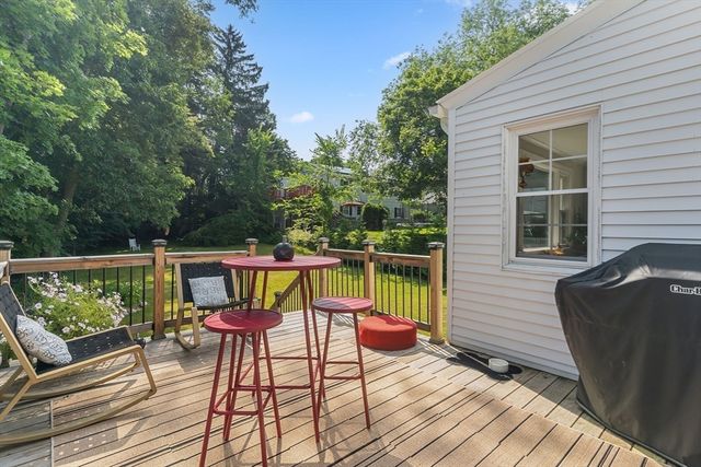 700 Grove St, Worcester, MA 01605
