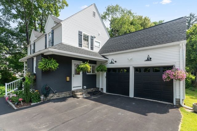 700 Grove St, Worcester, MA 01605