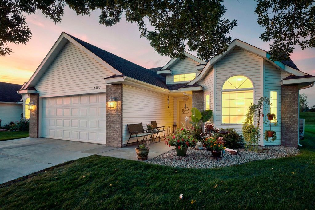 2333 Cleveland Lane S, Cambridge, MN 55008 — photo 2