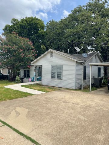 5801 Estes Avenue, Forest Hill, TX 76119