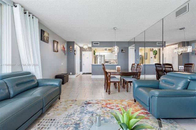 20379 W Country Club Drive 1933, Aventura, FL 33180