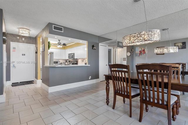 20379 W Country Club Drive 1933, Aventura, FL 33180