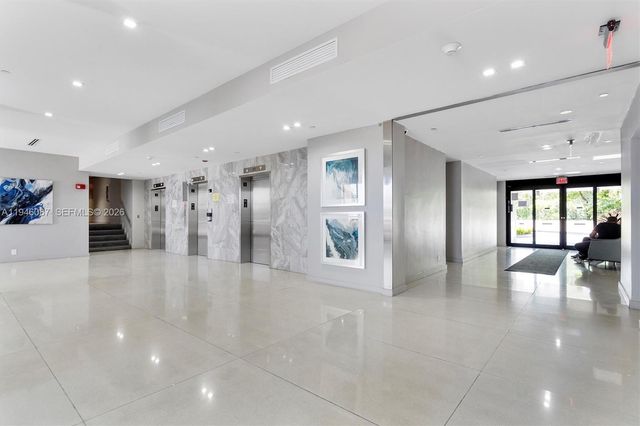 20379 W Country Club Drive 1933, Aventura, FL 33180