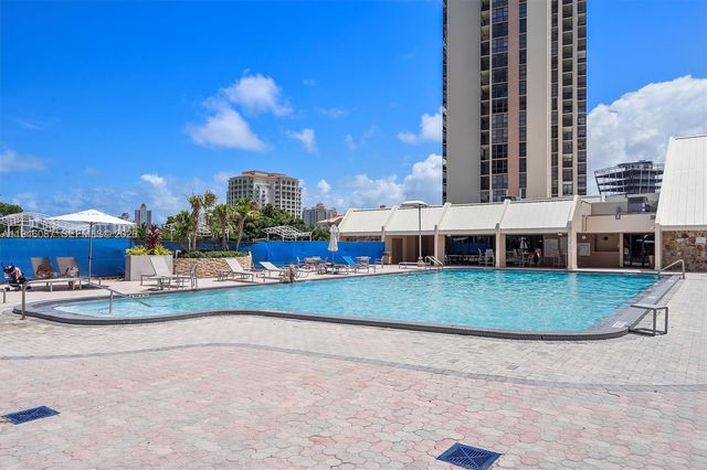 20379 W Country Club Drive 1933, Aventura, FL 33180