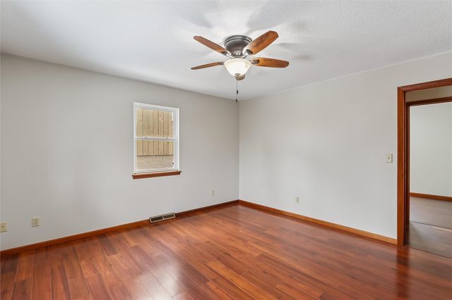 3125 Shasta Court NE, Cedar Rapids, IA 52402