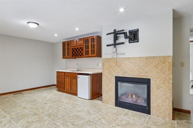 3125 Shasta Court NE, Cedar Rapids, IA 52402