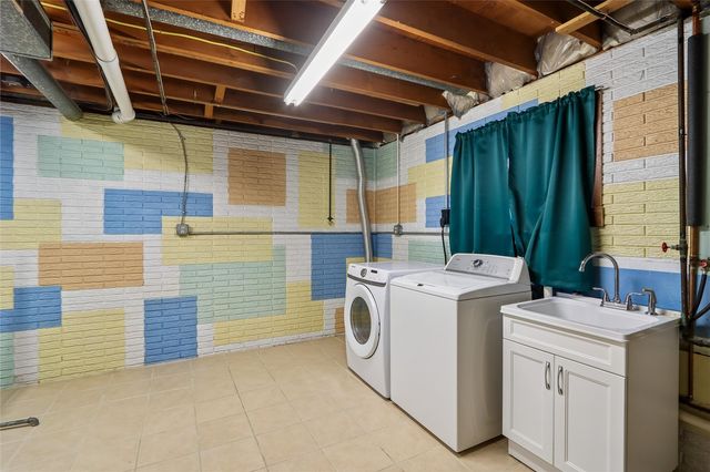 3125 Shasta Court NE, Cedar Rapids, IA 52402