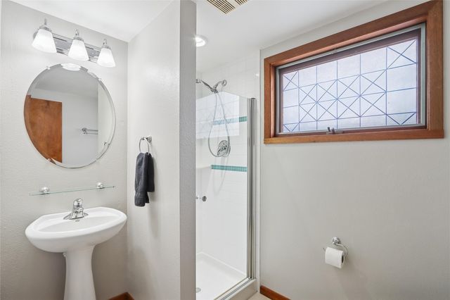 3125 Shasta Court NE, Cedar Rapids, IA 52402