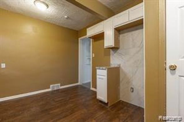 7819 MINOCK Street, Detroit, MI 48228