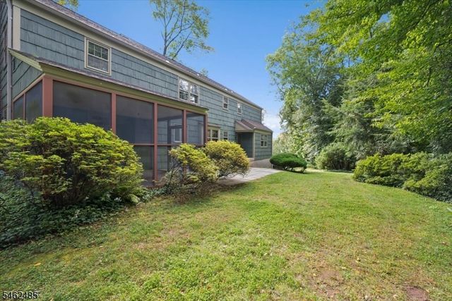 1 Ellyn Ct, Morris Twp., NJ 07960