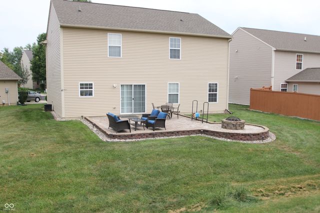 12536 Schoolhouse Road, Fishers, IN 46037