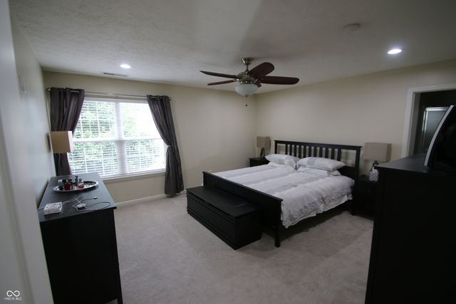 12536 Schoolhouse Road, Fishers, IN 46037