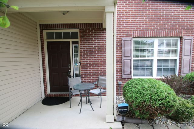 12536 Schoolhouse Road, Fishers, IN 46037