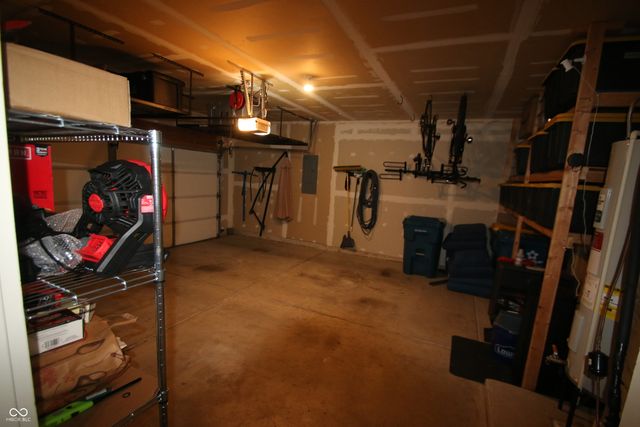 12536 Schoolhouse Road, Fishers, IN 46037