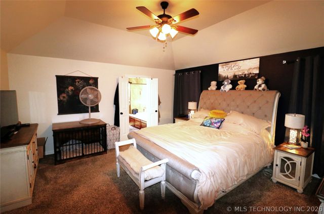 5870 E 143rd Street S, Bixby, OK 74008