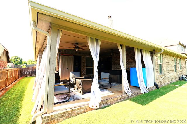 5870 E 143rd Street S, Bixby, OK 74008