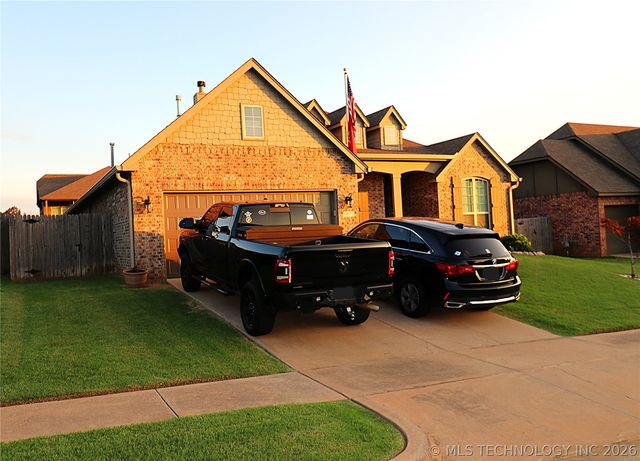 5870 E 143rd Street S, Bixby, OK 74008