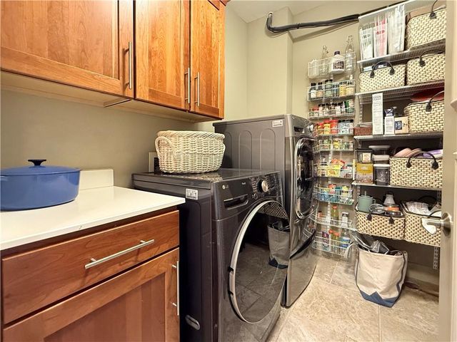 10531 Mission Road 312, Leawood, KS 66206