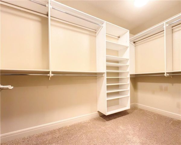 10531 Mission Road 312, Leawood, KS 66206