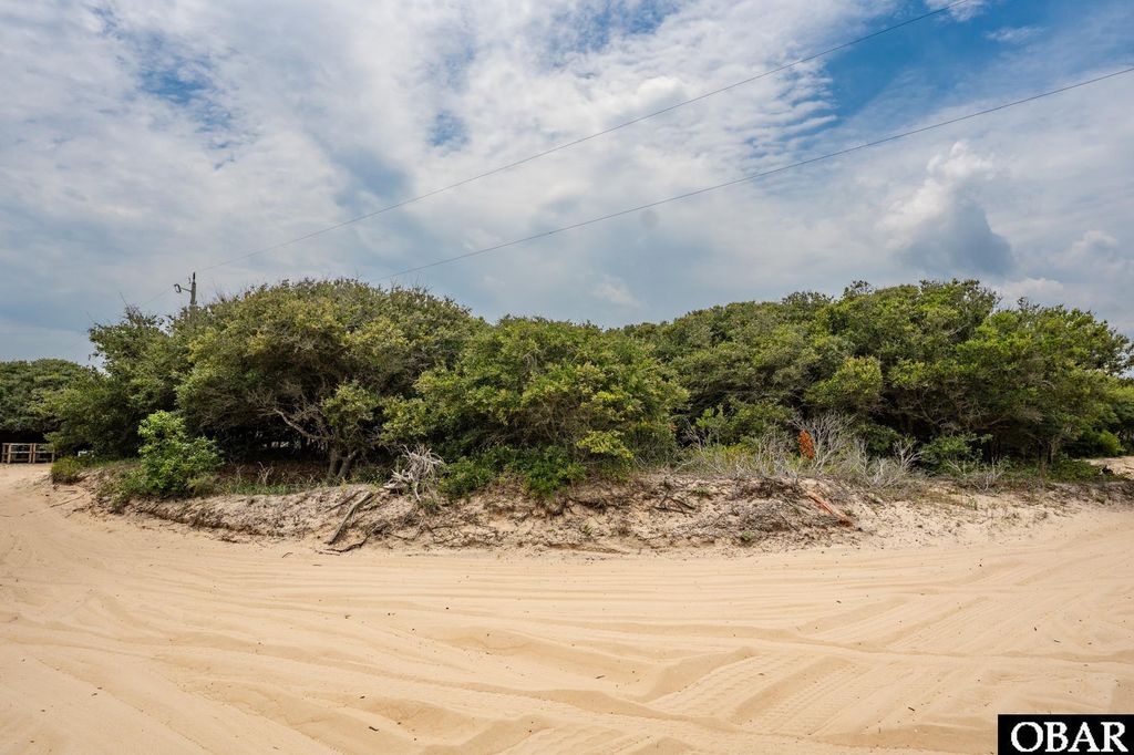 Image 15 of property listing at 2248 Sandpiper Road Lot #1, Corolla, NC 27927