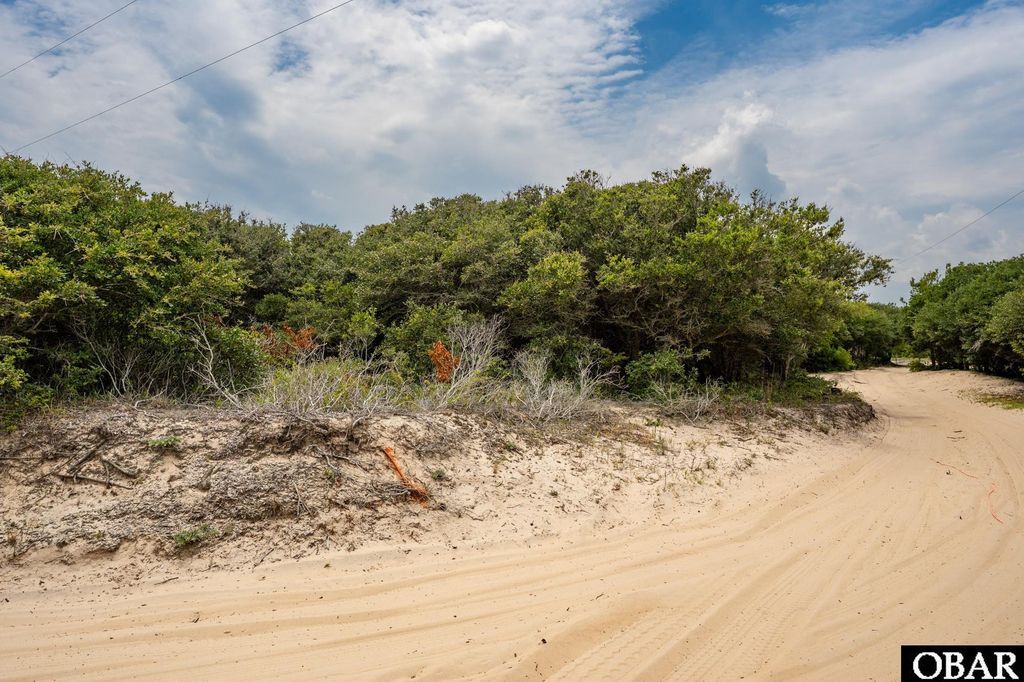 Image 16 of property listing at 2248 Sandpiper Road Lot #1, Corolla, NC 27927