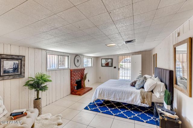 6730 W Flynn Lane, Glendale, AZ 85303