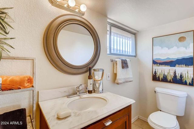 6730 W Flynn Lane, Glendale, AZ 85303