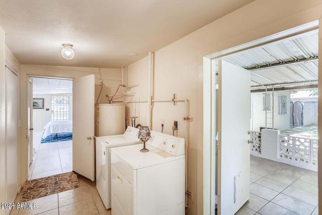 6730 W Flynn Lane, Glendale, AZ 85303