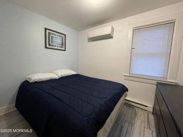 90 Poplar Avenue, Deal, NJ 07723